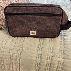 Grey Thirty-One Signature Collection Toiletry Bag